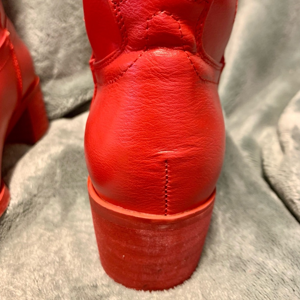 IUV Red Embroidered Western Cowboy Boots - Picture 10 of 10